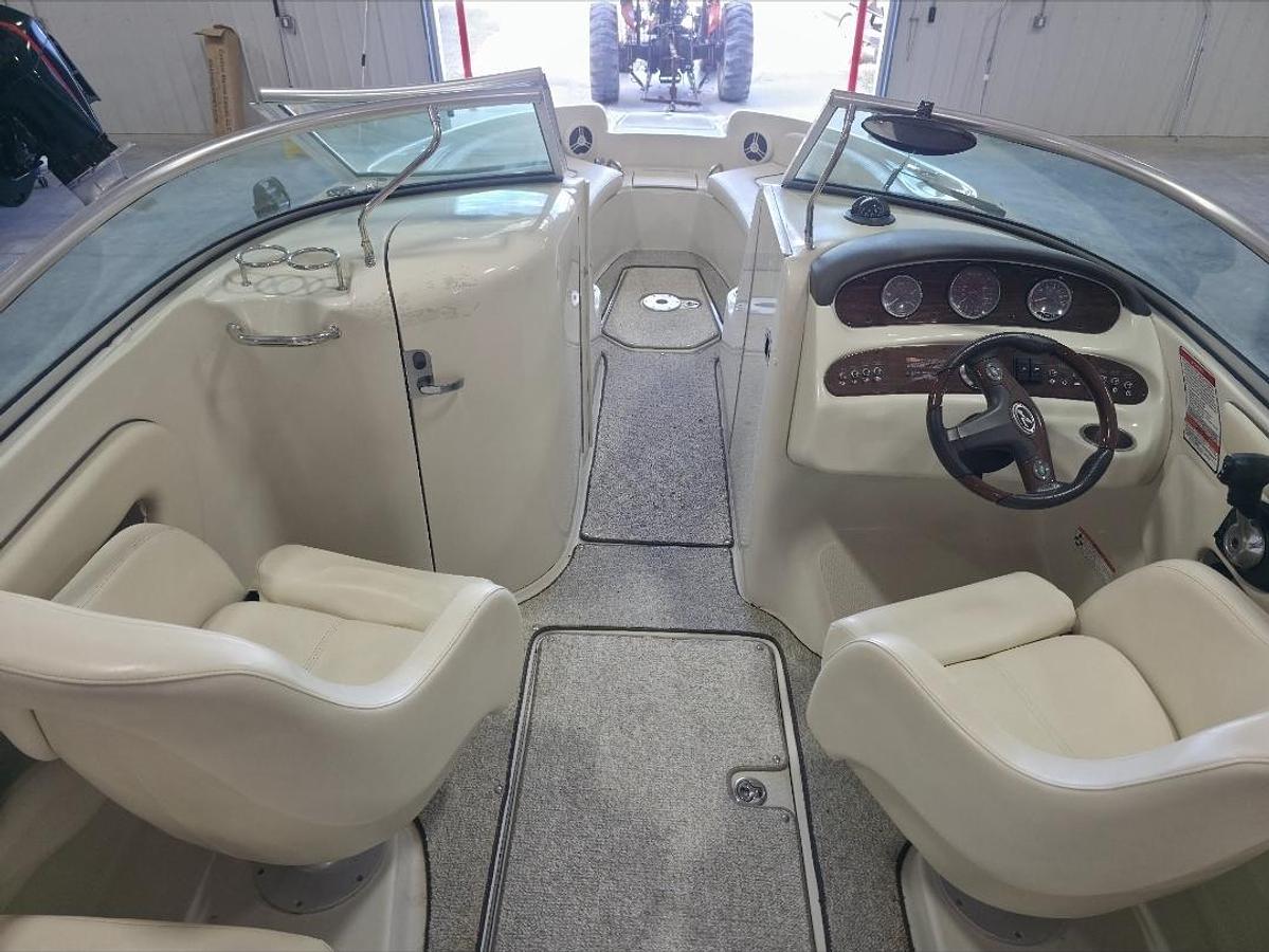 Used 2008 Sea Ray 240 Sundeck