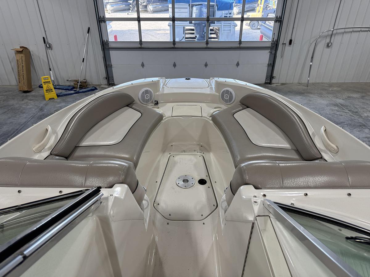 Used 2004 Sea Ray 270 Sun Deck