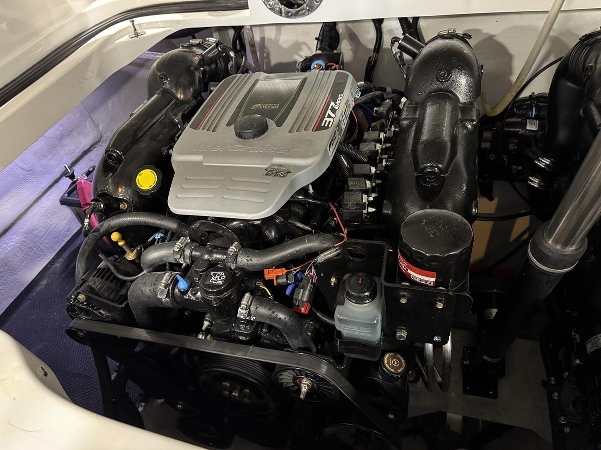 Used 2015 Cobalt 302 BR