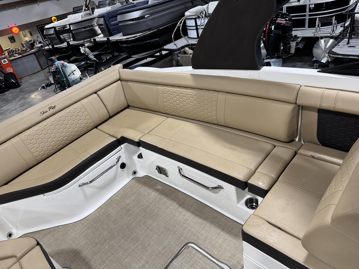 Used 2018 Sea Ray 270 SDX