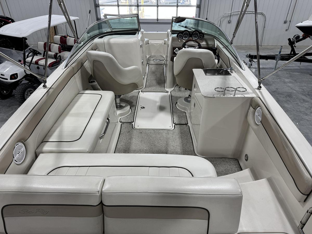 Used 2010 Sea Ray 280 Sundeck