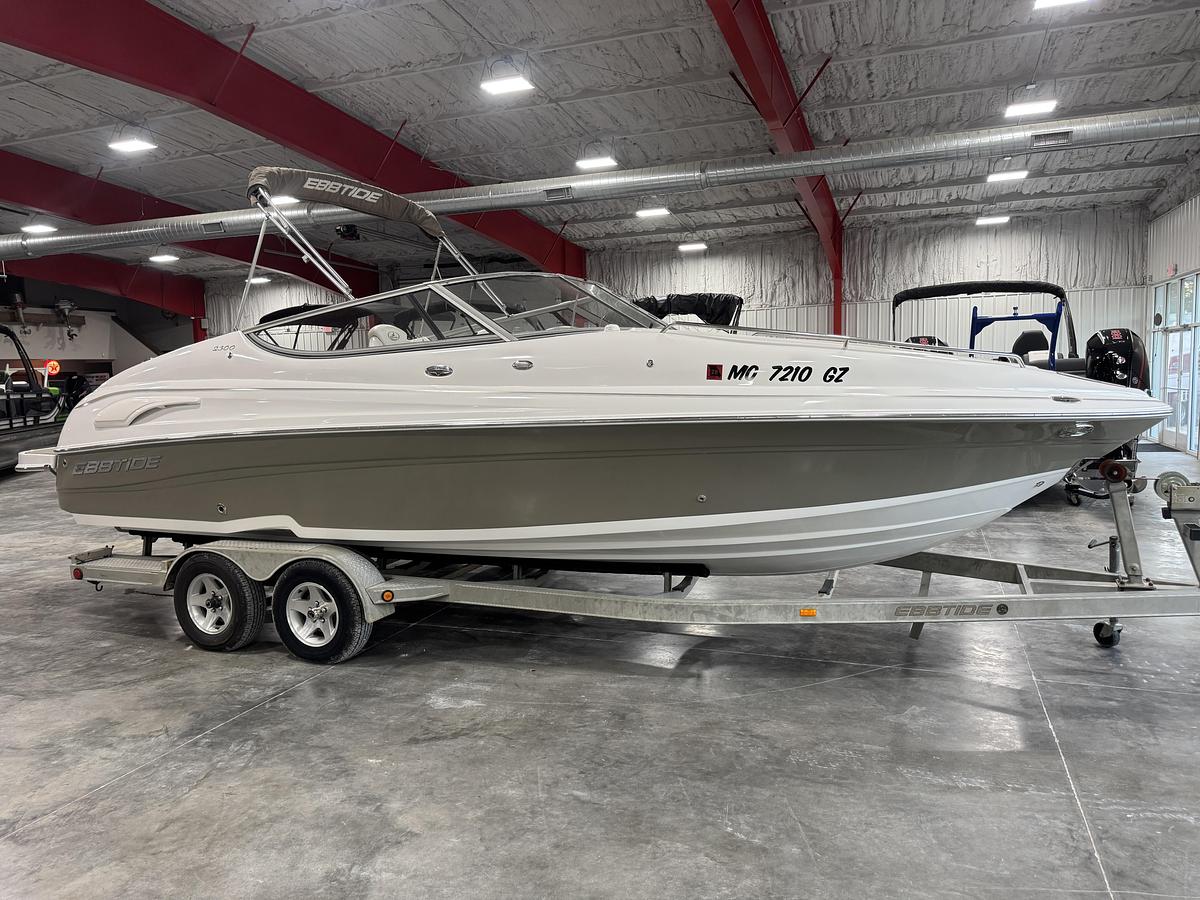 Used 2005 Ebbtide 2300