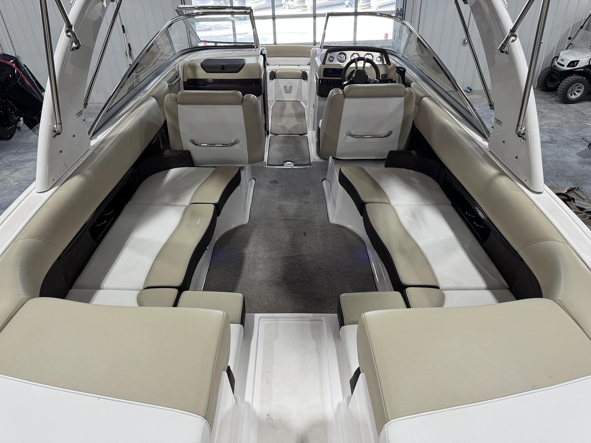 Used 2015 Regal 2700