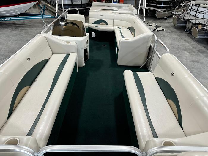 Used 2010 Avalon EBF 240 Tritoon