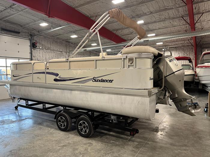 Used 2010 Sundancer Pontoons 243 tritoon