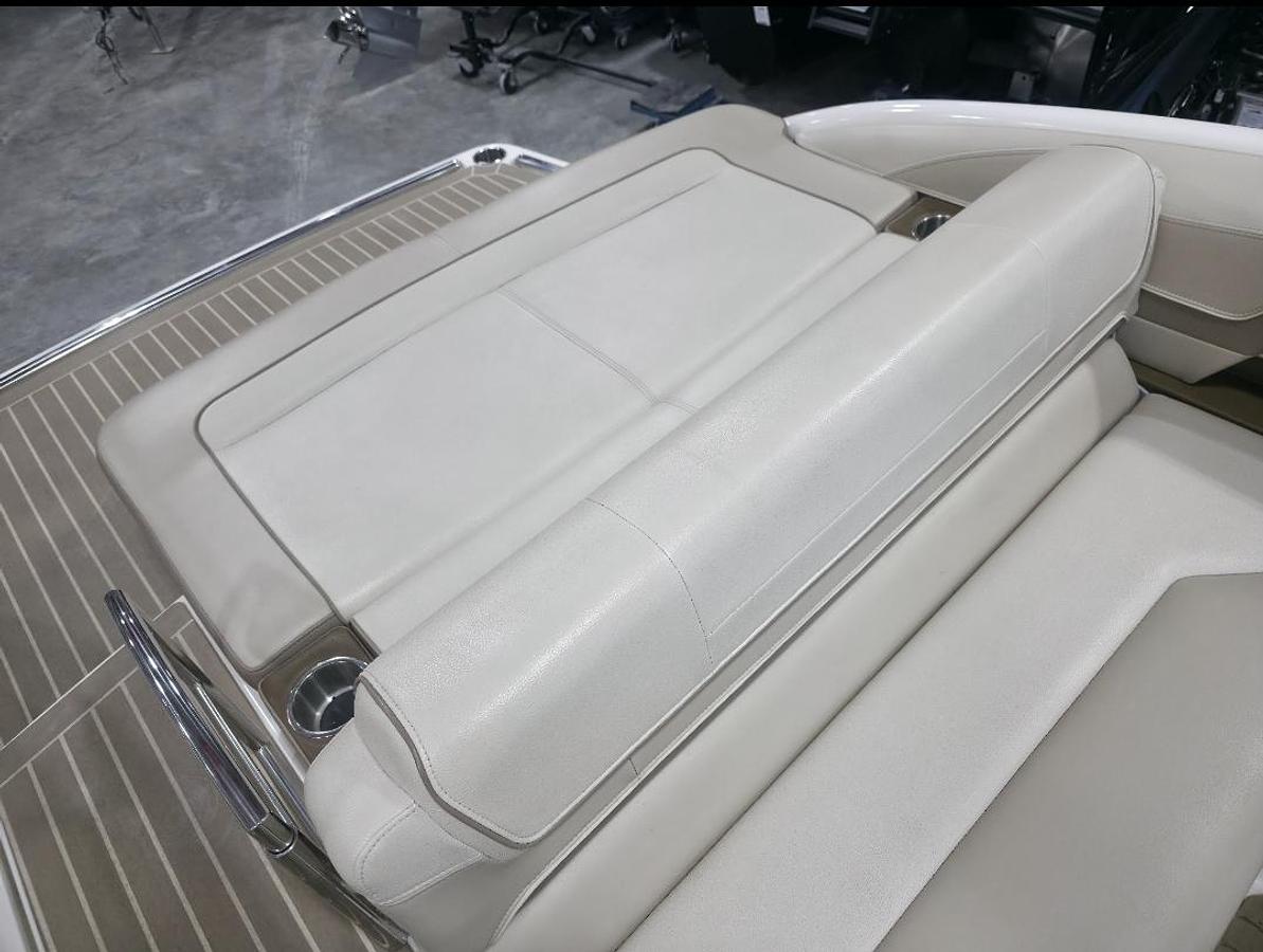 Used 2014 Formula 270 BR