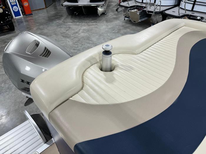 Used 2010 Bennington 2550