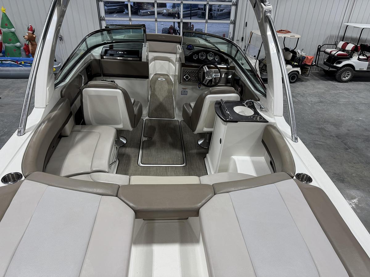 Used 2011 Sea Ray 250 SLX