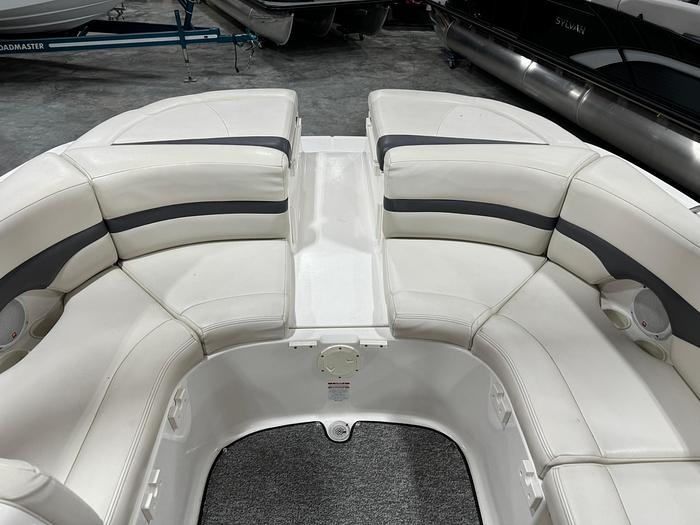 Used 2004 Chaparral 256 SSi