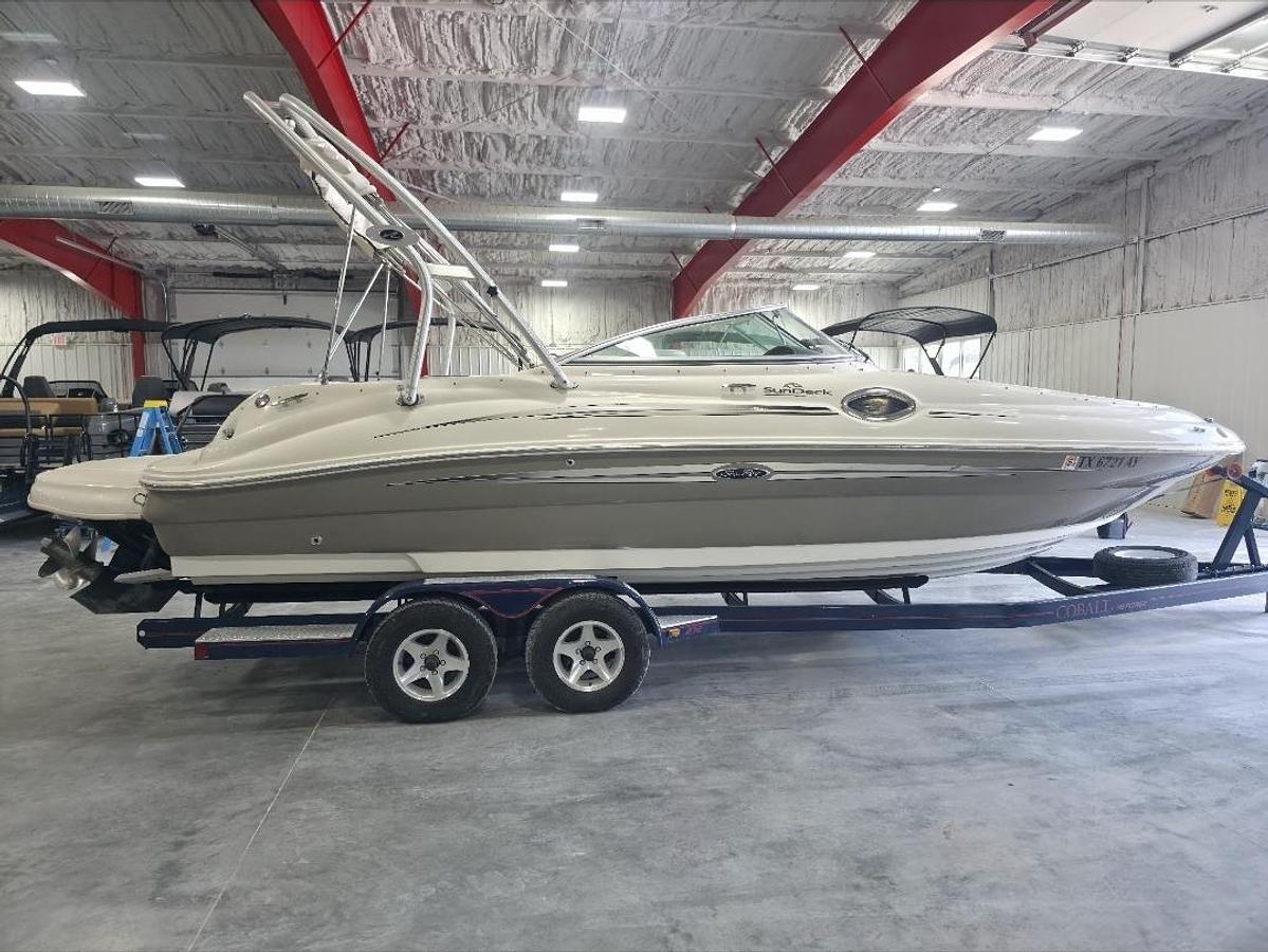 Used 2008 Sea Ray 240 Sundeck