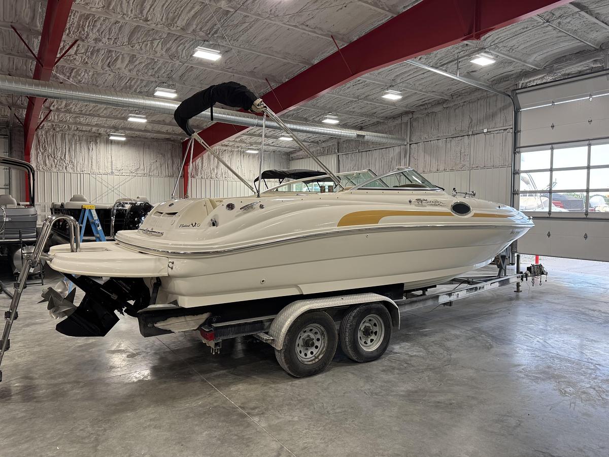 Used 2001 Sea Ray 240 Sundeck