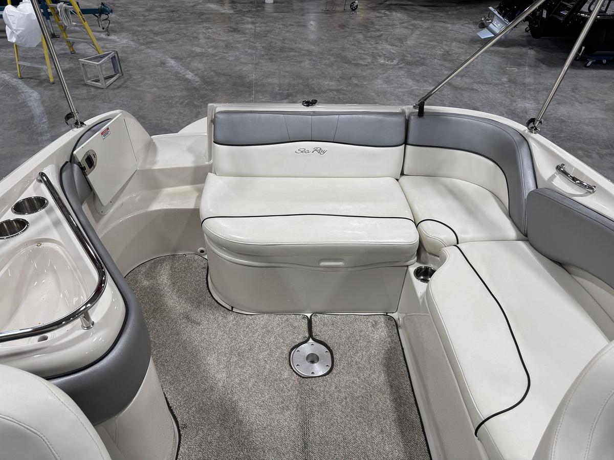 Used 2008 Sea Ray 240 Sundeck