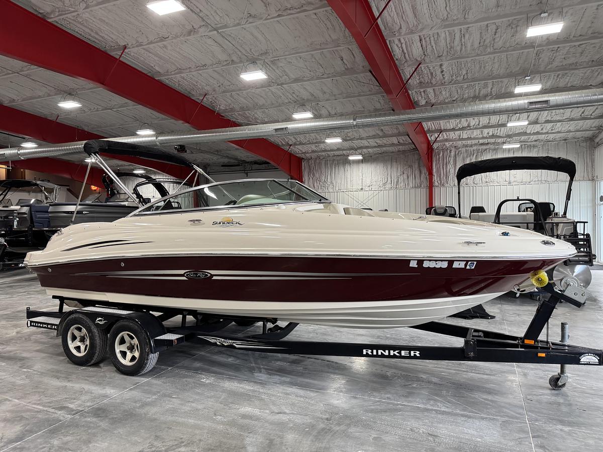 Used 2006 Sea Ray 220 Sundeck