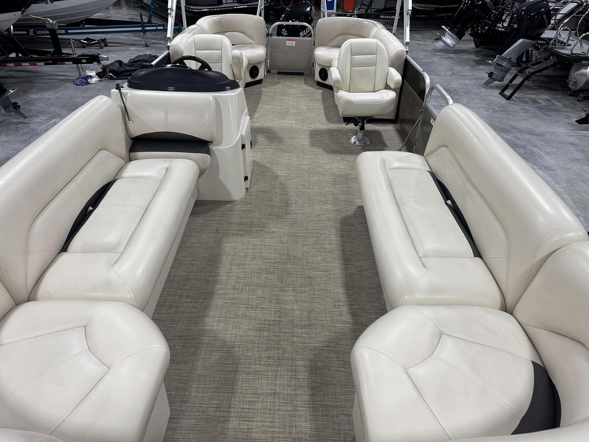 Used 2018 Landau 250 Island Breeze