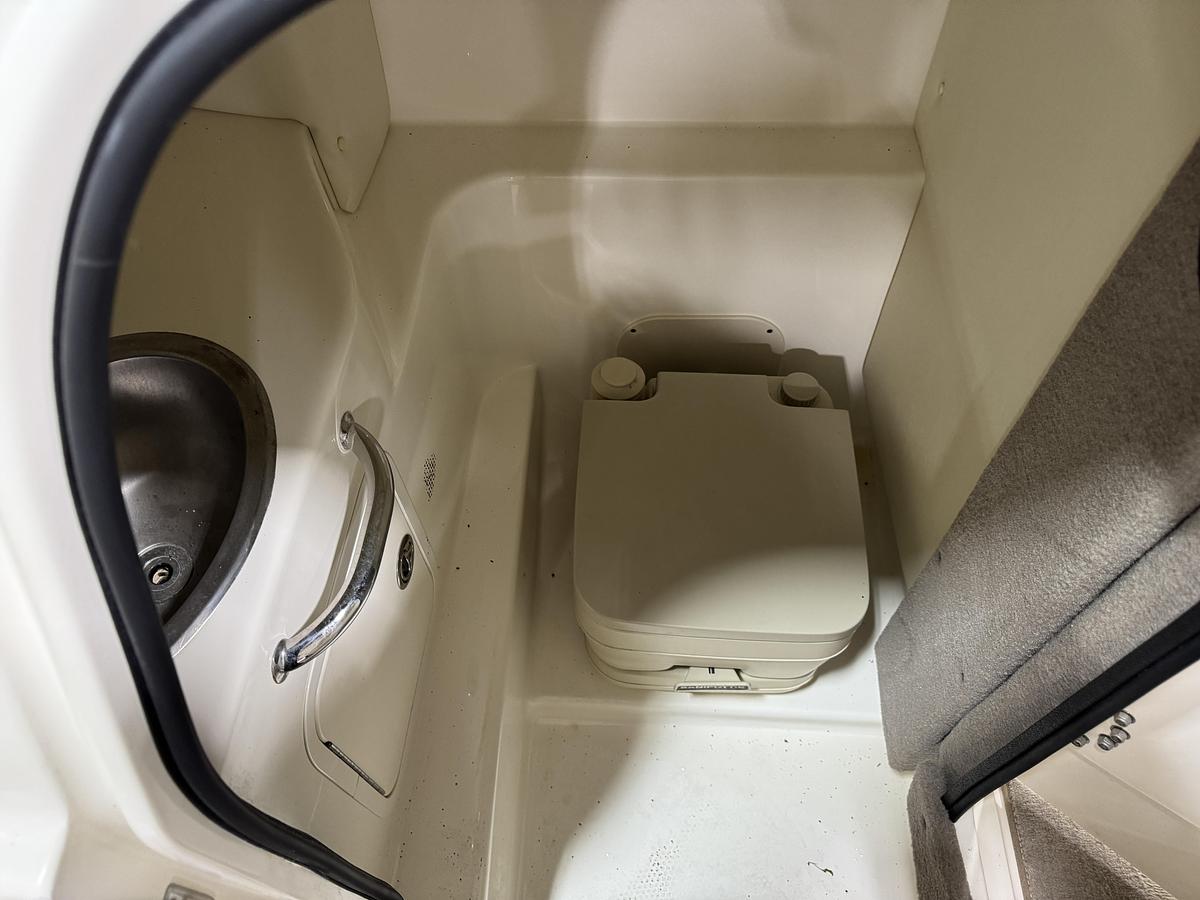 Used 2006 Sea Ray 270 SLX