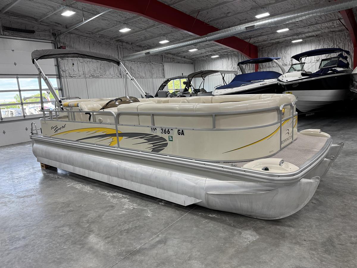 Used 2005 Bennington 2275 RL