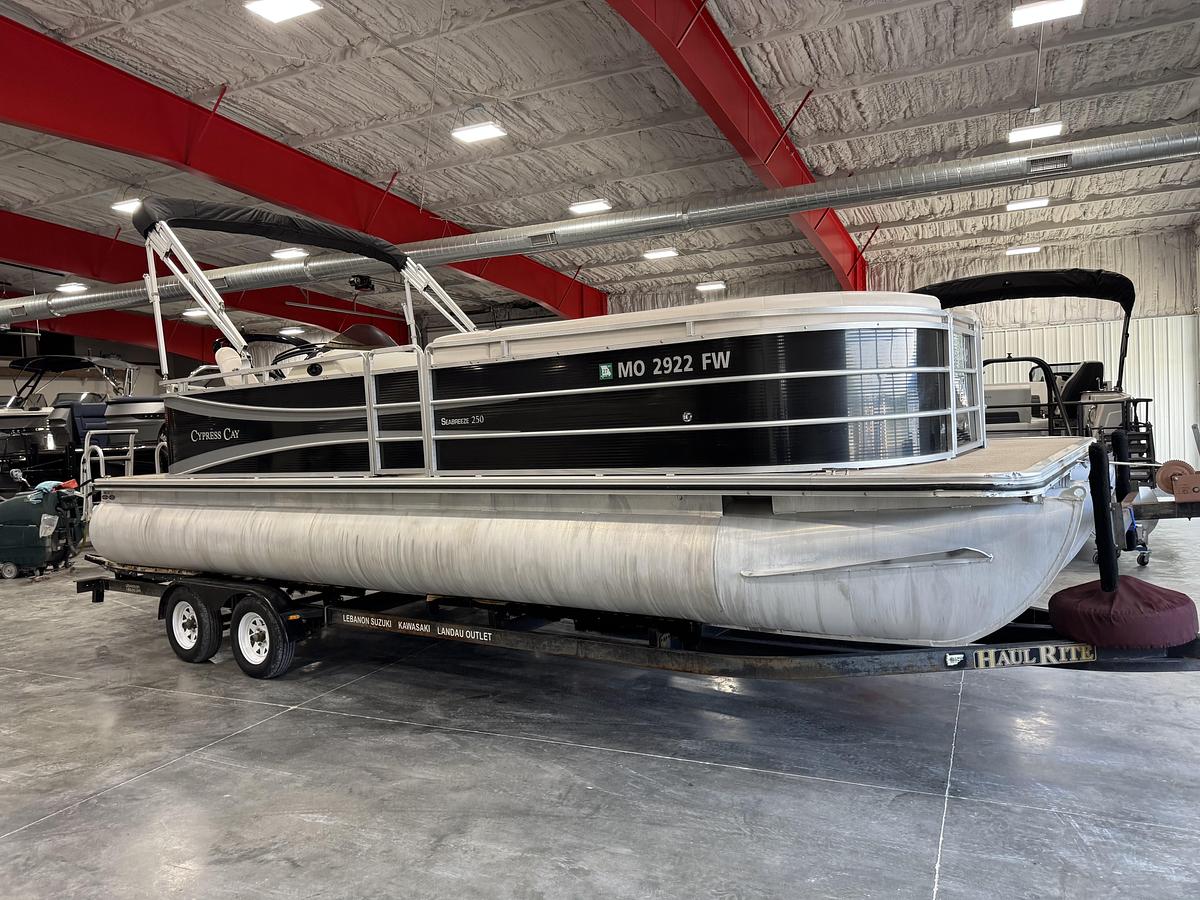 Used 2015 Cypress Cay 250 Sea Breeze
