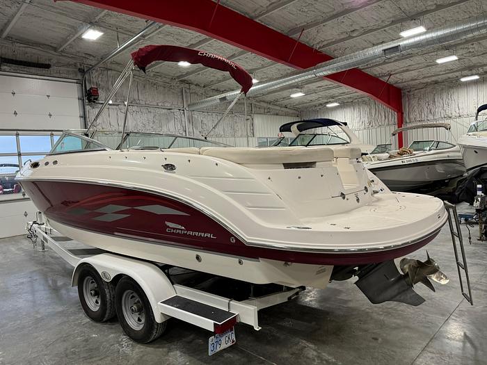 Used 2004 Chaparral 256 SSi