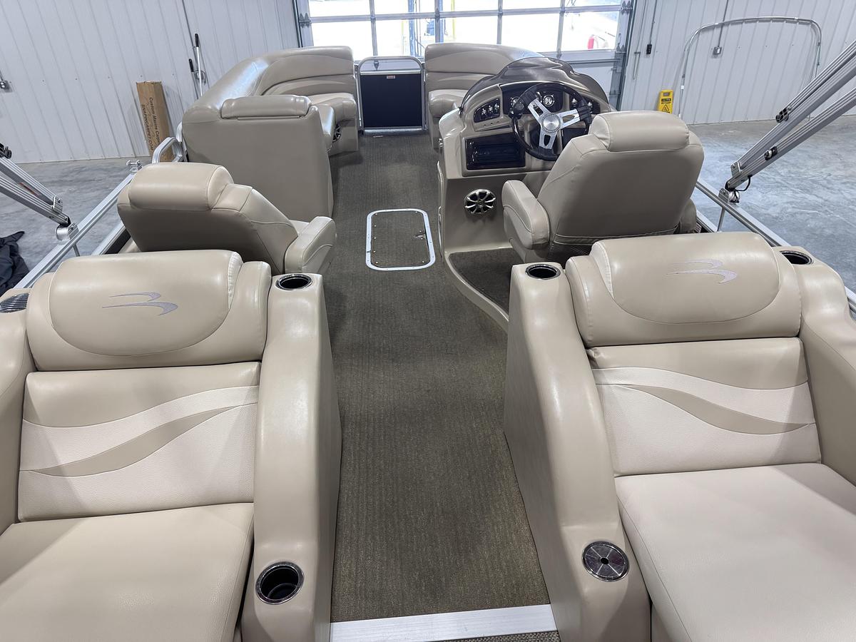 Used 2013 Bennington 2375 GCW