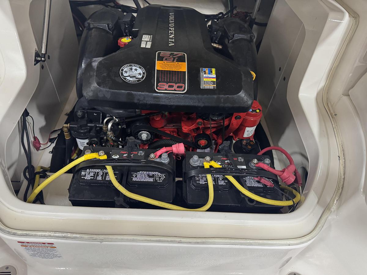 Used 2011 Chaparral 246 SSI