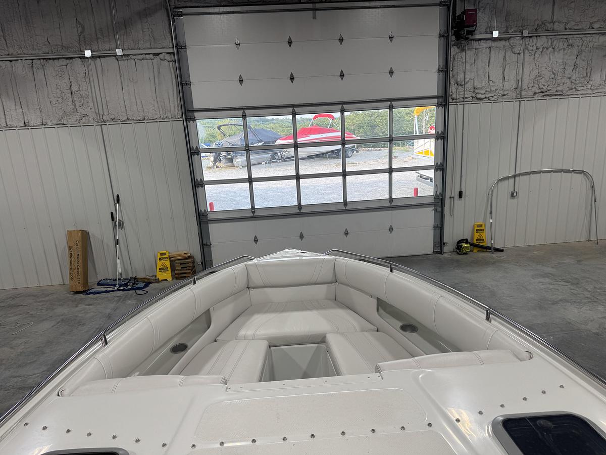 Used 2000 Mariah 302