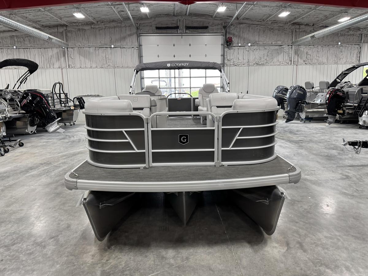 Used 2023 Sweetwater 2286