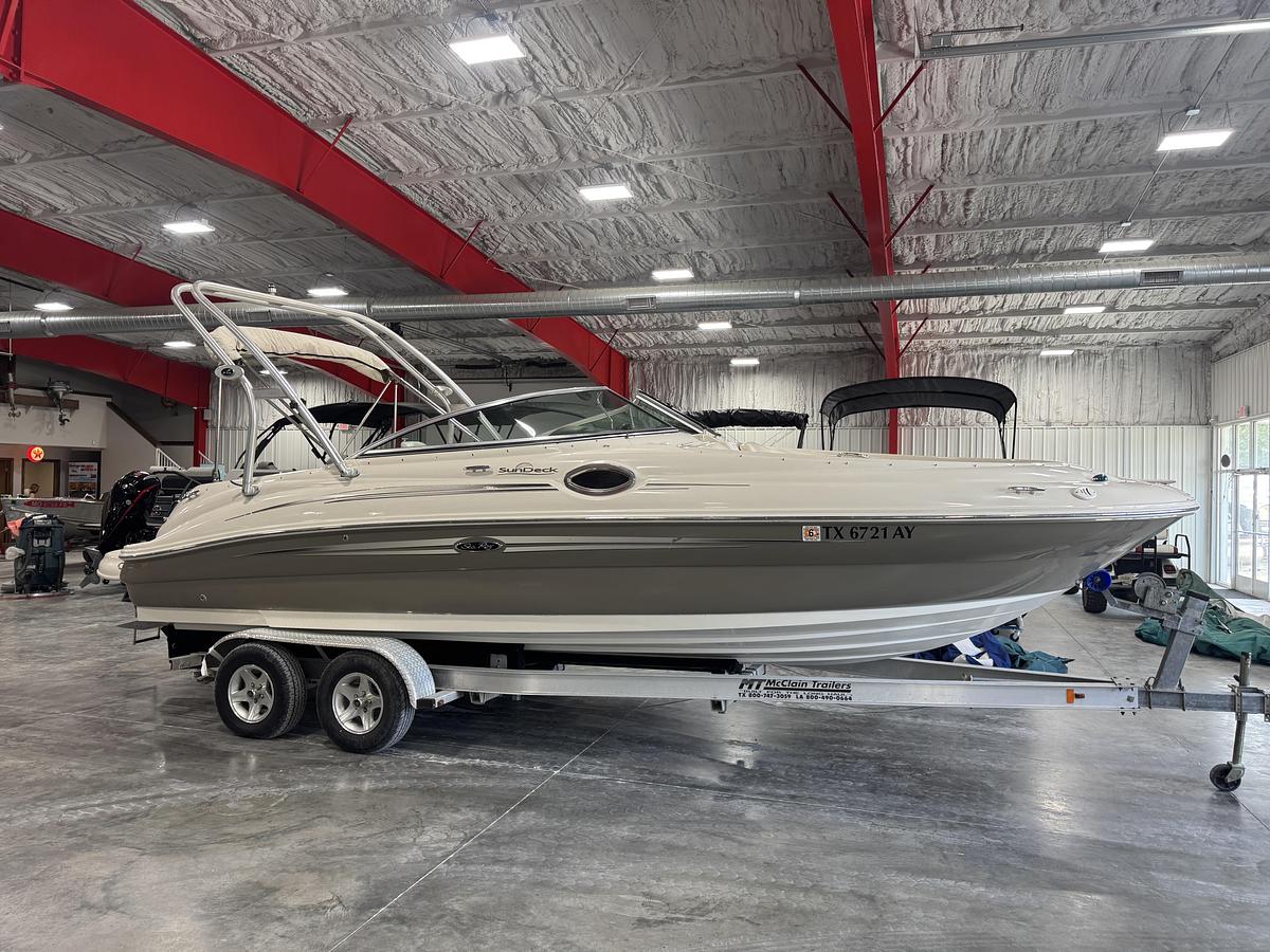 Used 2008 Sea Ray 240 Sundeck