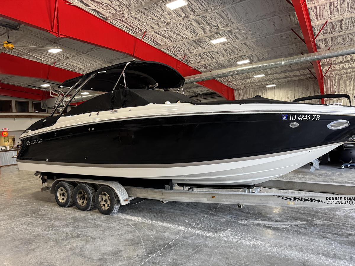 Used 2015 Cobalt 302 BR
