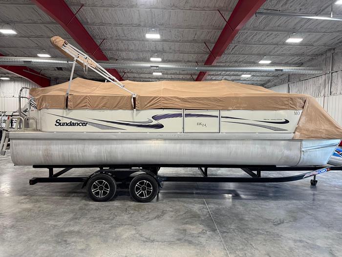 Used 2010 Sundancer Pontoons 243 tritoon