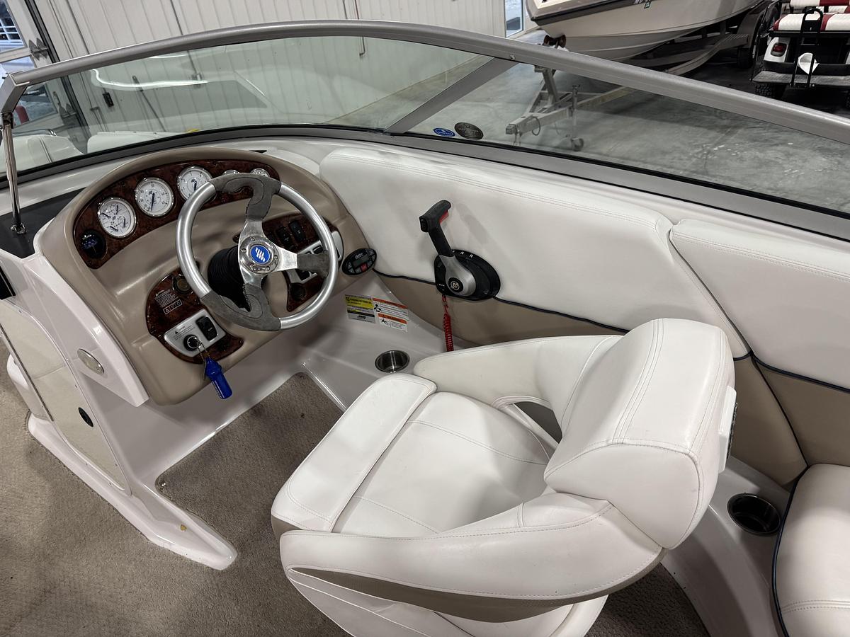 Used 2006 Four Winns 244 Funship