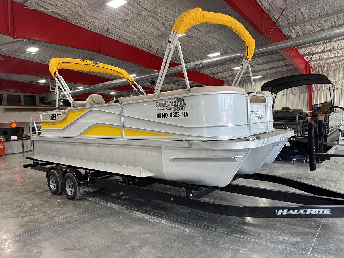 Used 2018 Suncatcher 322 VS