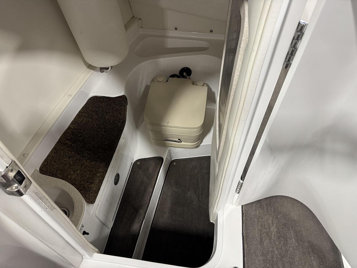 Used 2005 Cobalt 282 BR