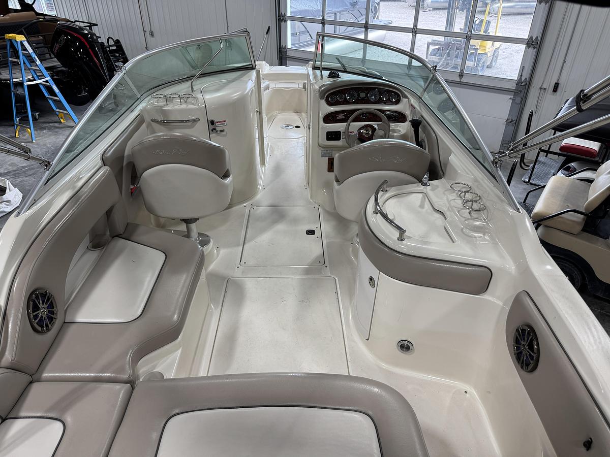 Used 2003 Sea Ray 270 Sun Deck