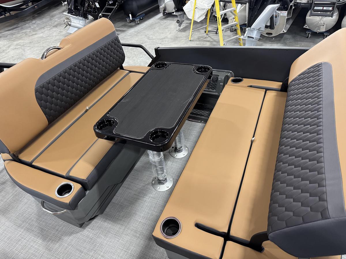 2026 Sylvan L-5 Platinum