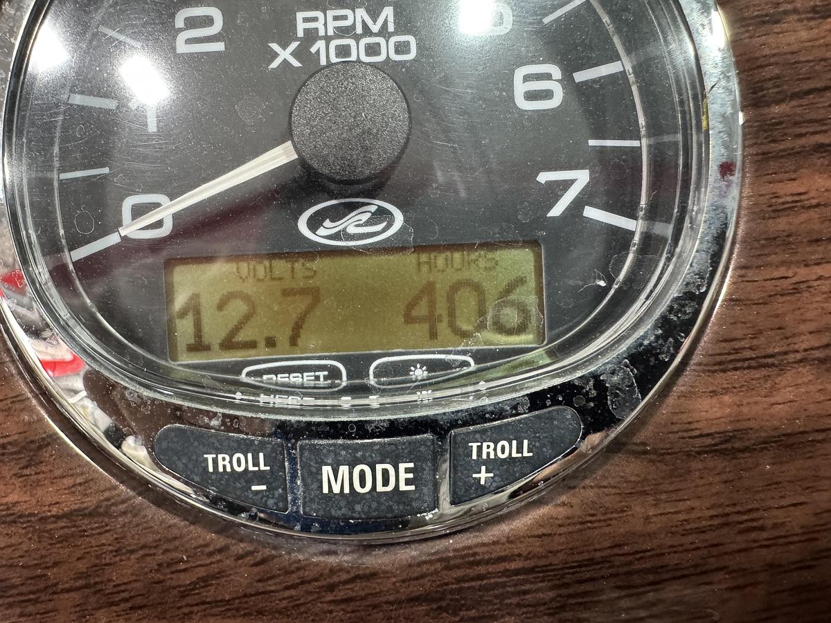 Used 2006 Sea Ray 240 Sundeck