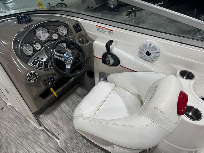 Used 2006 Rinker 246 Bowrider