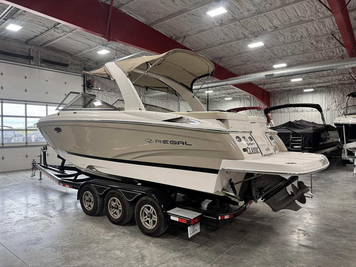 Used 2011 Regal 2700