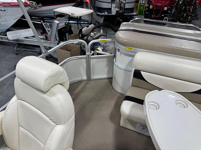 Used 2010 Sundancer Pontoons 243 tritoon