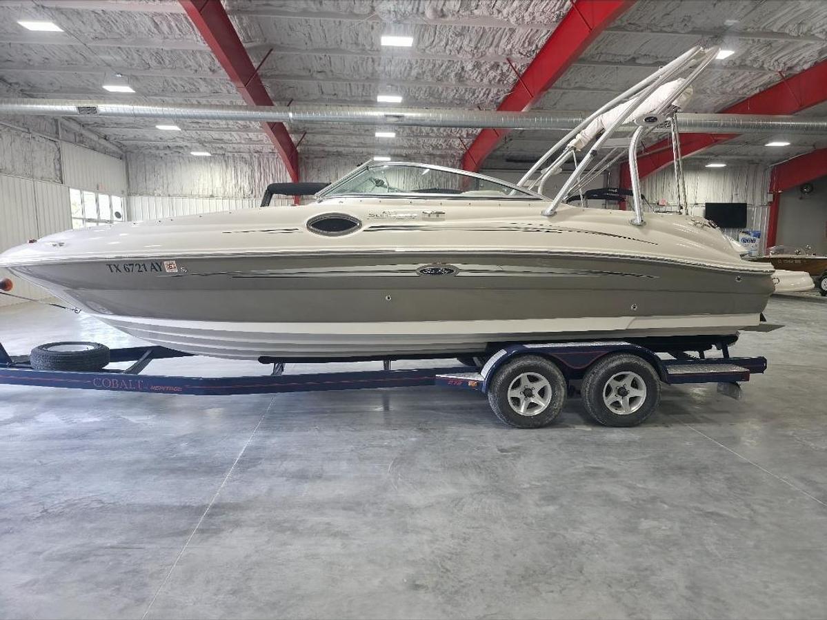 Used 2008 Sea Ray 240 Sundeck