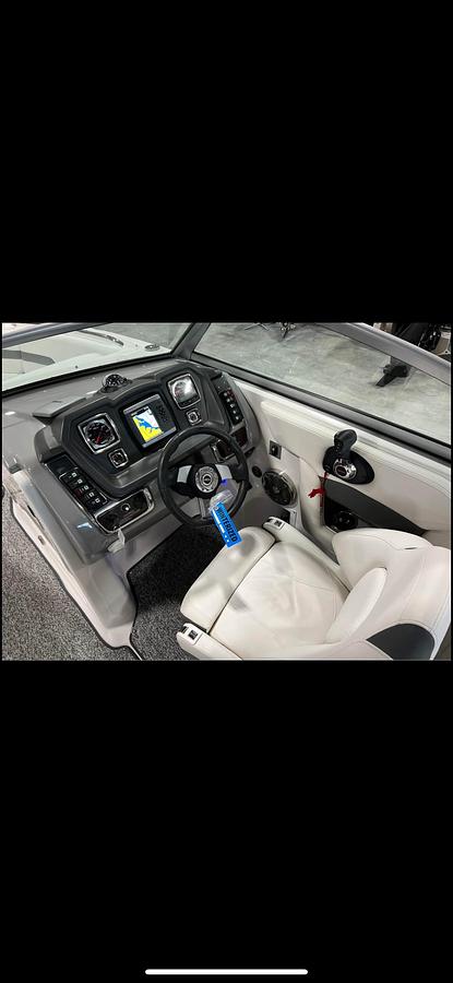 Used 2013 Chaparral 284 Sunesta