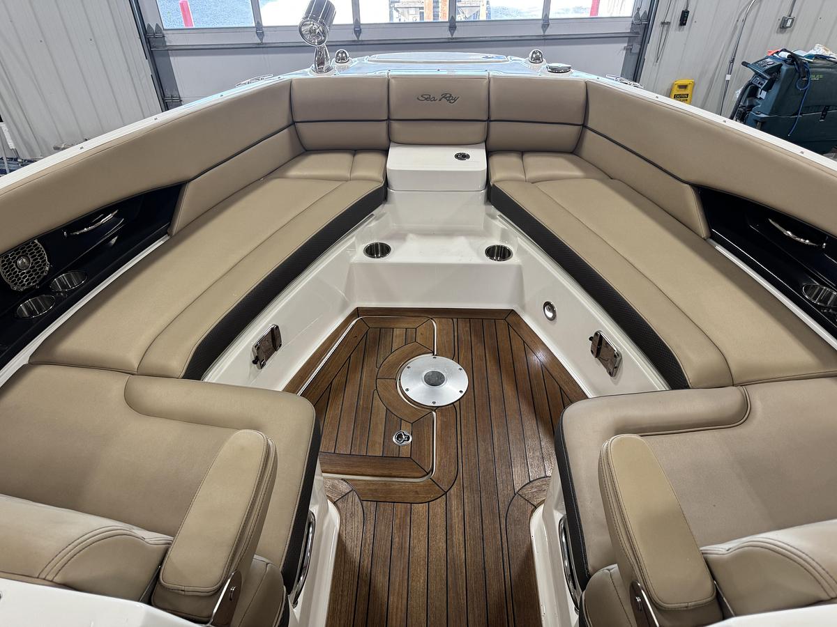Used 2016 Sea Ray 350 SLX