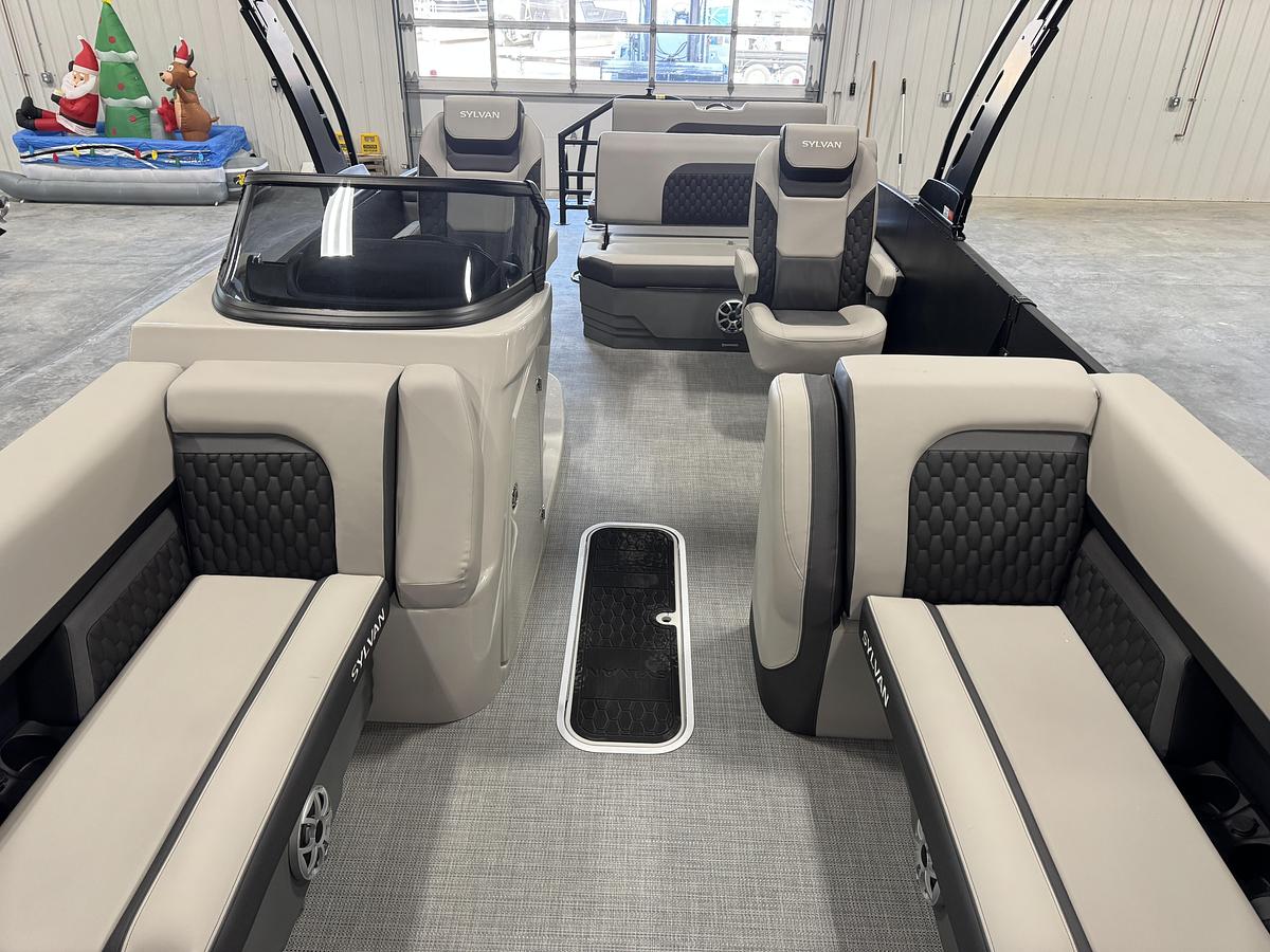 2026 Sylvan L-5 Platinum