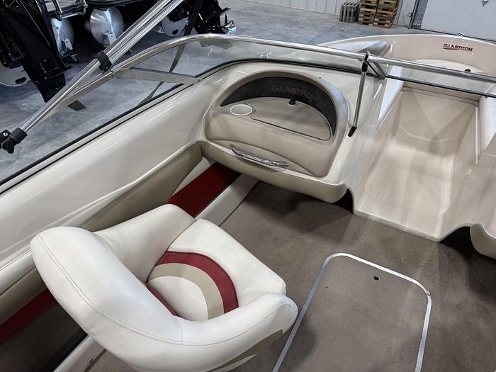 Used 1998 Glasstron 205 BR