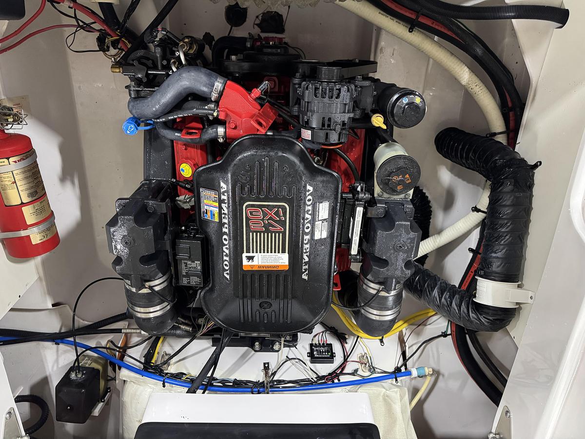 Used 2009 Four Winns H-260