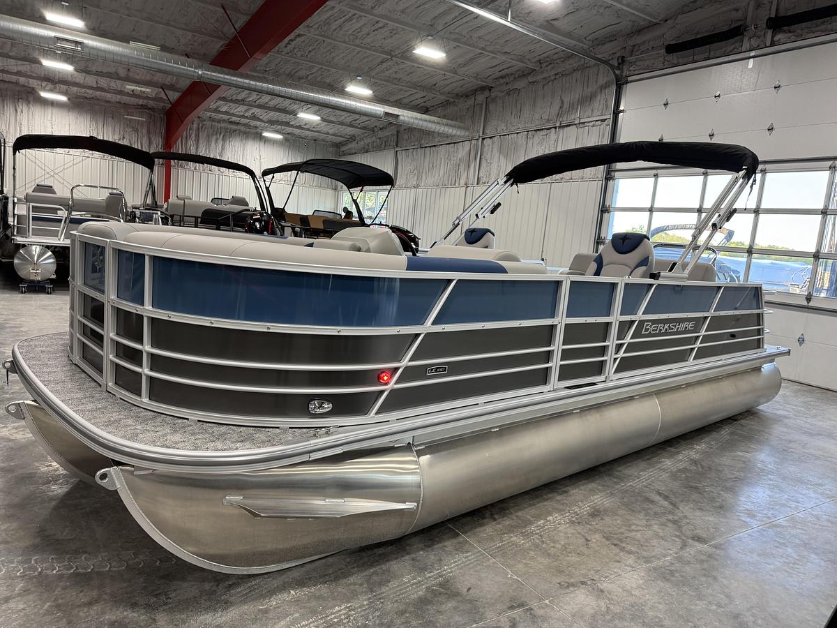 2026 Berkshire 24 UL LE