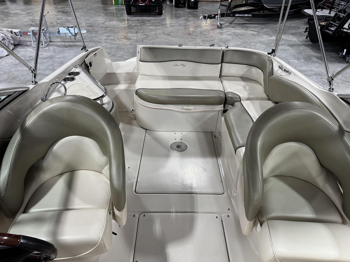 Used 2005 Sea Ray 240 Sundeck