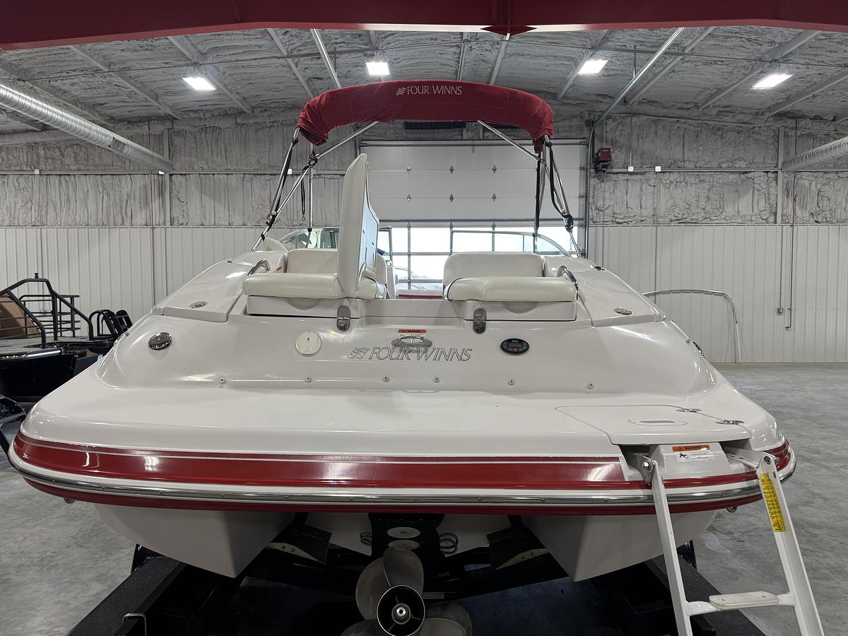 Used 2005 Four Winns 250 Horizon