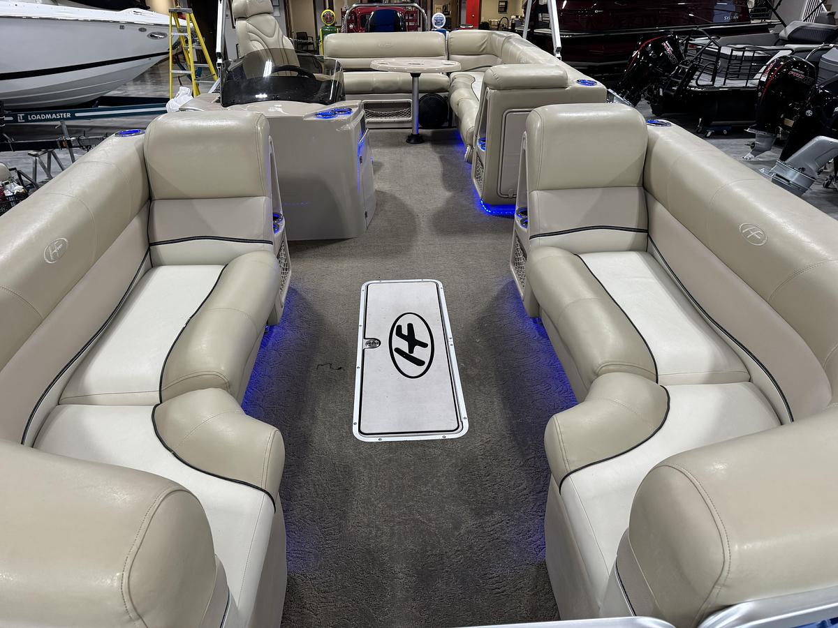 Used 2012 Harris 250 Grand Mariner