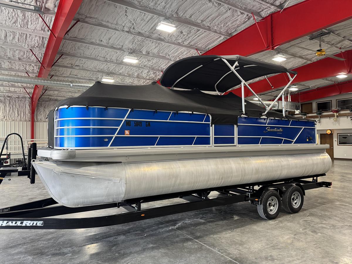 Used 2019 Sweetwater 2486