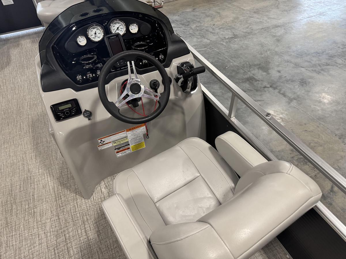 Used 2022 Landau 252 Island breeze